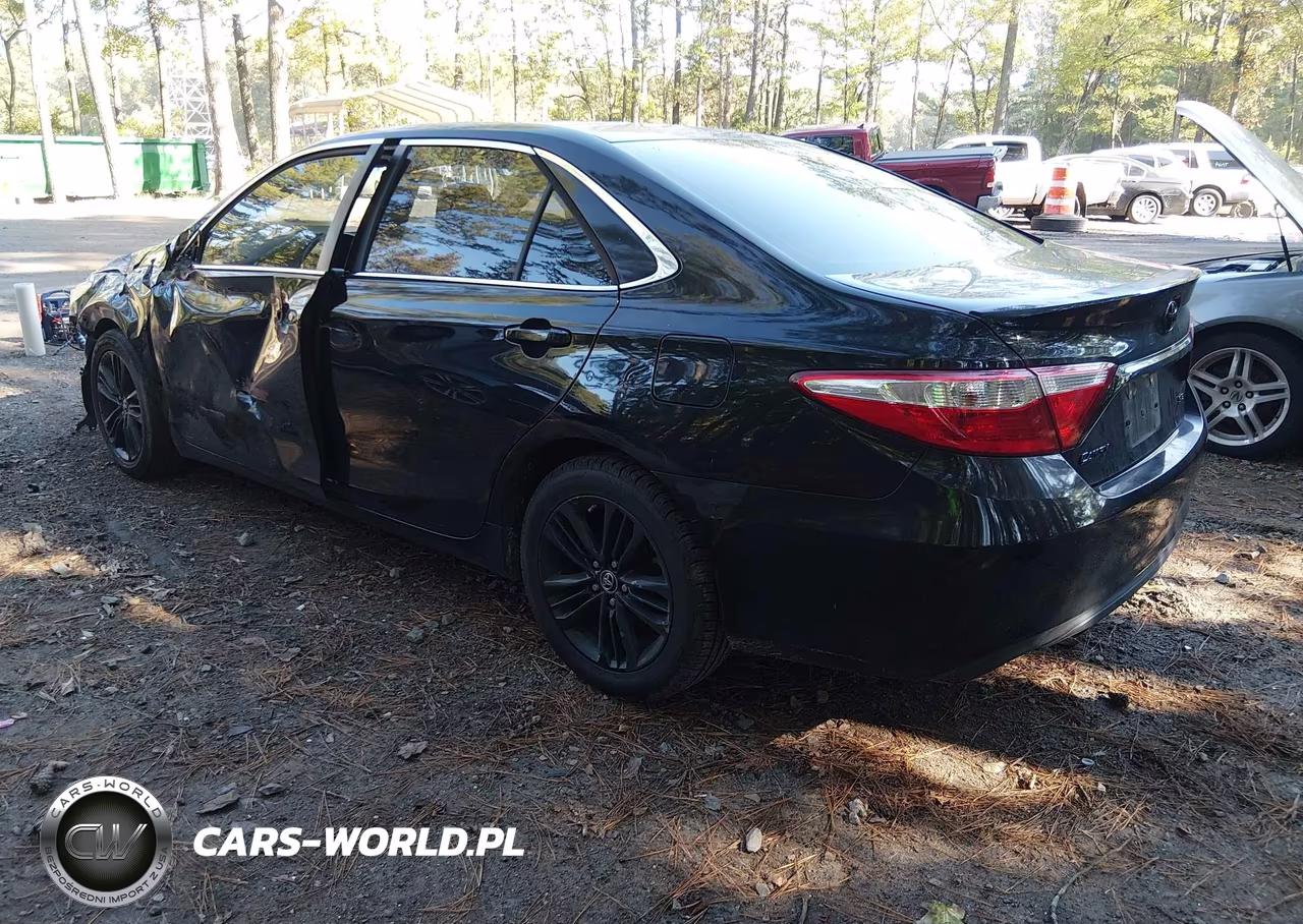 2015 Toyota Camry Se VIN:4T1BF1FK1FU969972 - 3