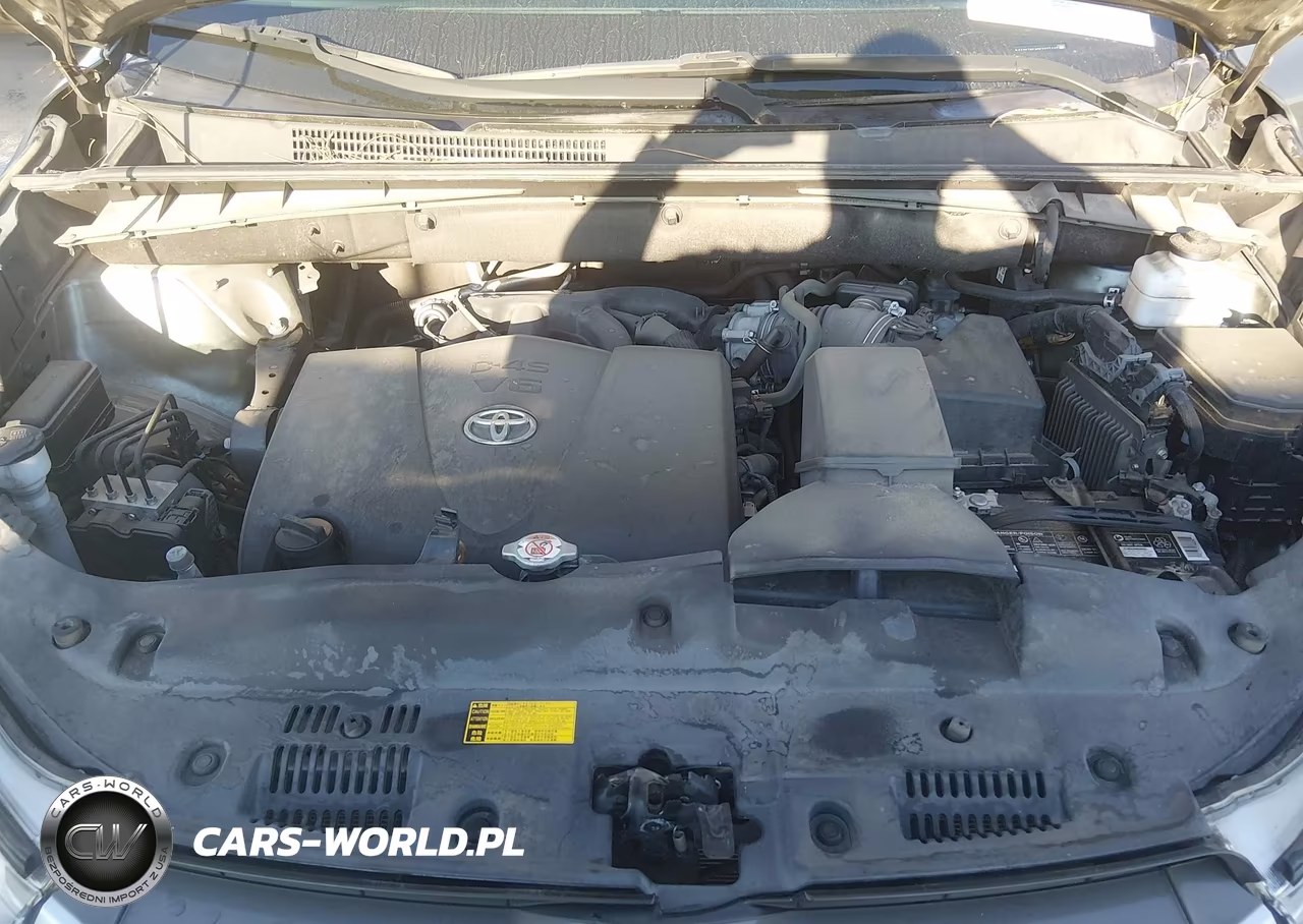 2019 Toyota Highlander Xle VIN:5TDKZRFH0KS327112 - 10