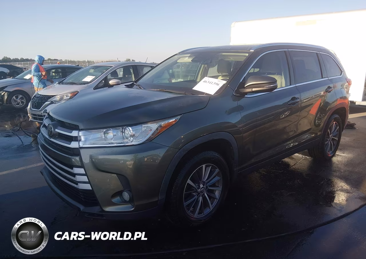 2019 Toyota Highlander Xle VIN:5TDKZRFH0KS327112 - 2