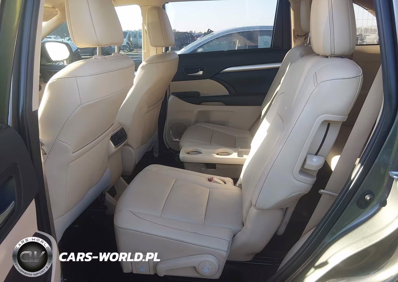 2019 Toyota Highlander Xle VIN:5TDKZRFH0KS327112 - 8