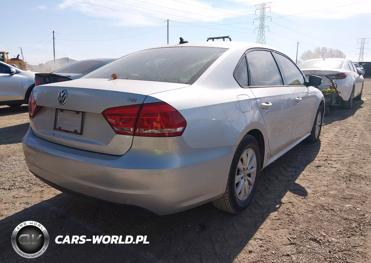 2014 Volkswagen Passat 1.8T Wolfsburg Edition VIN:1VWAS7A38EC103735 - 4