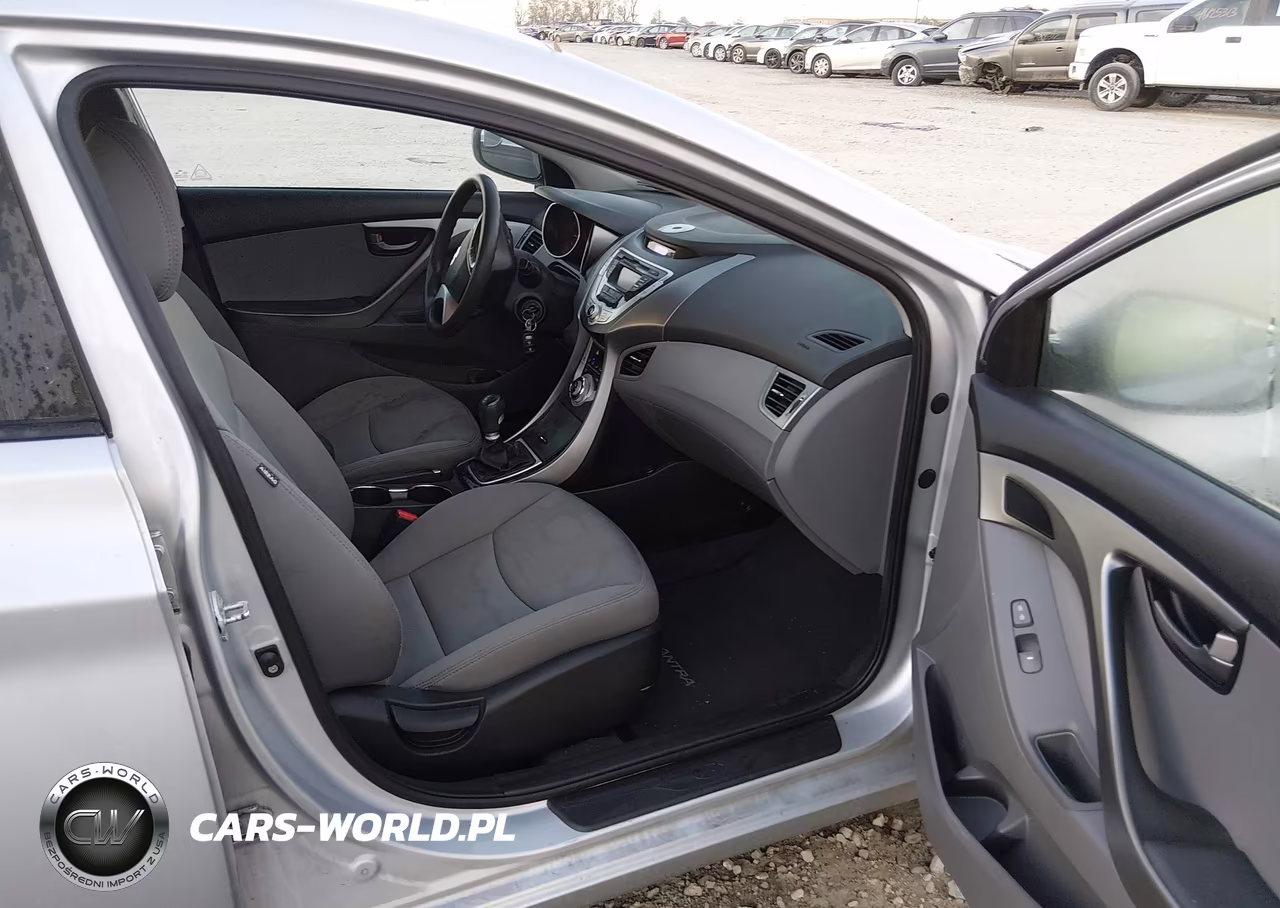 2012 Hyundai Elantra Gls VIN:5NPDH4AE0CH063876 - 5