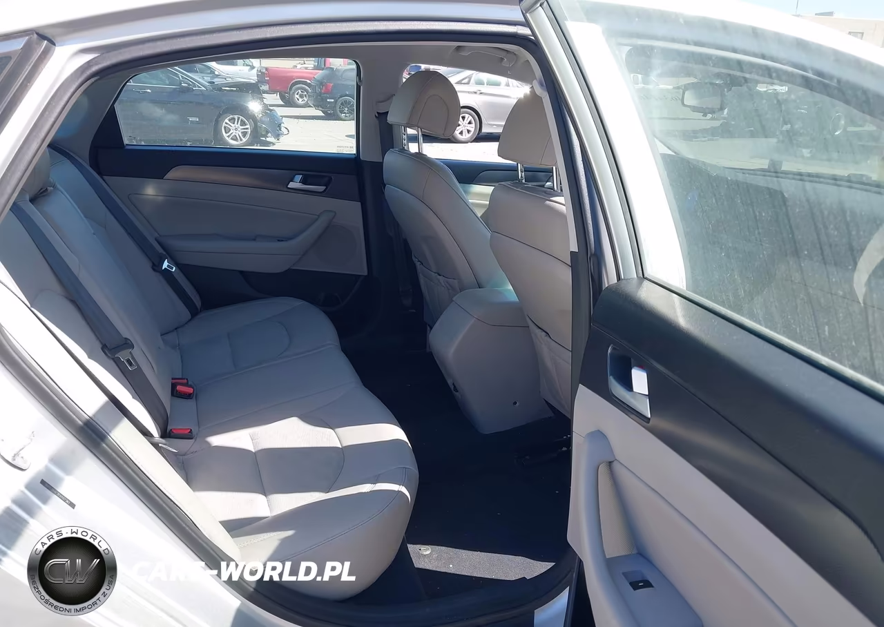 2015 Hyundai Sonata Sport VIN:5NPE34AF2FH107361 - 8