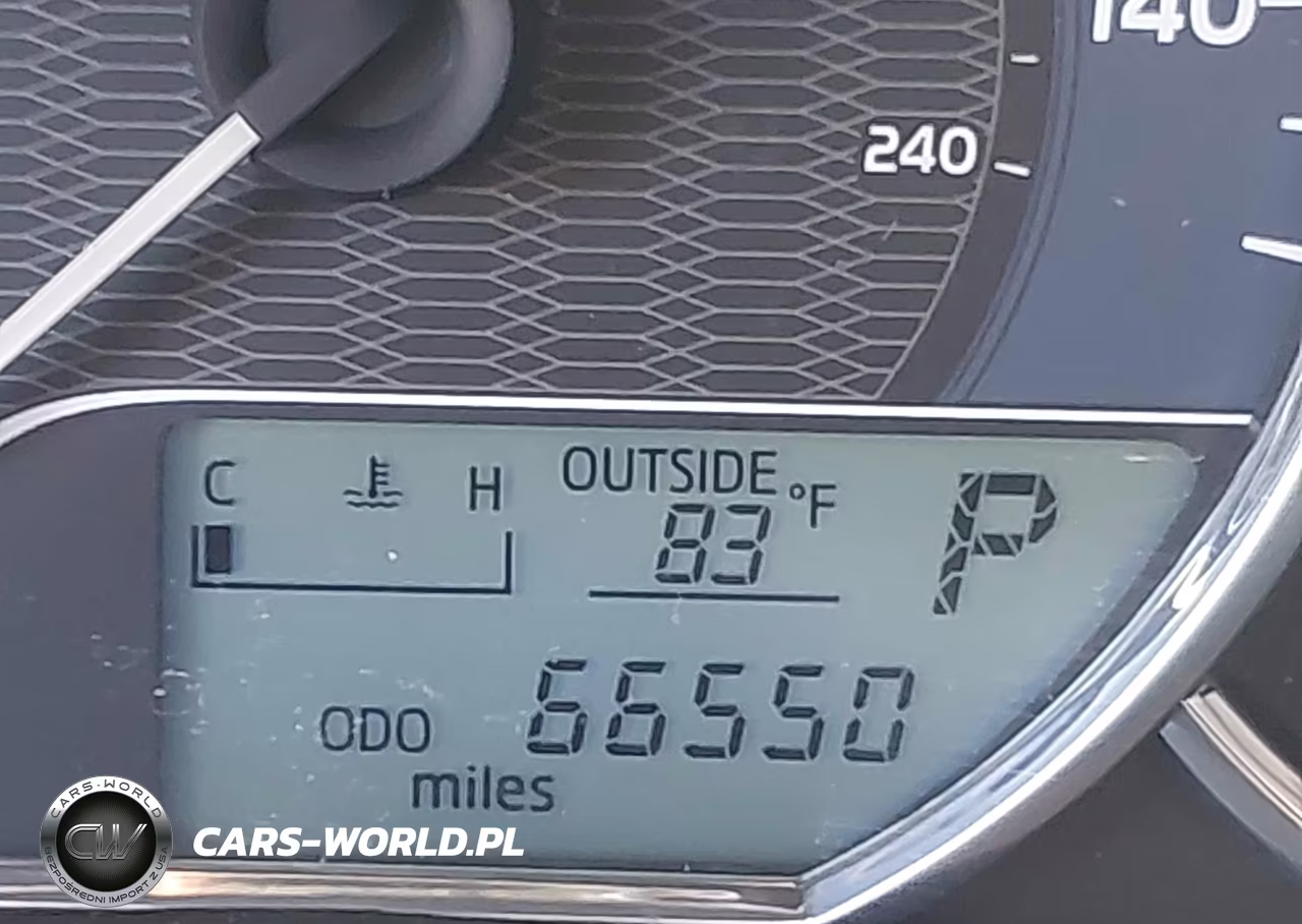2014 Toyota Corolla Le Plus VIN:5YFBURHE9EP129398 - 15