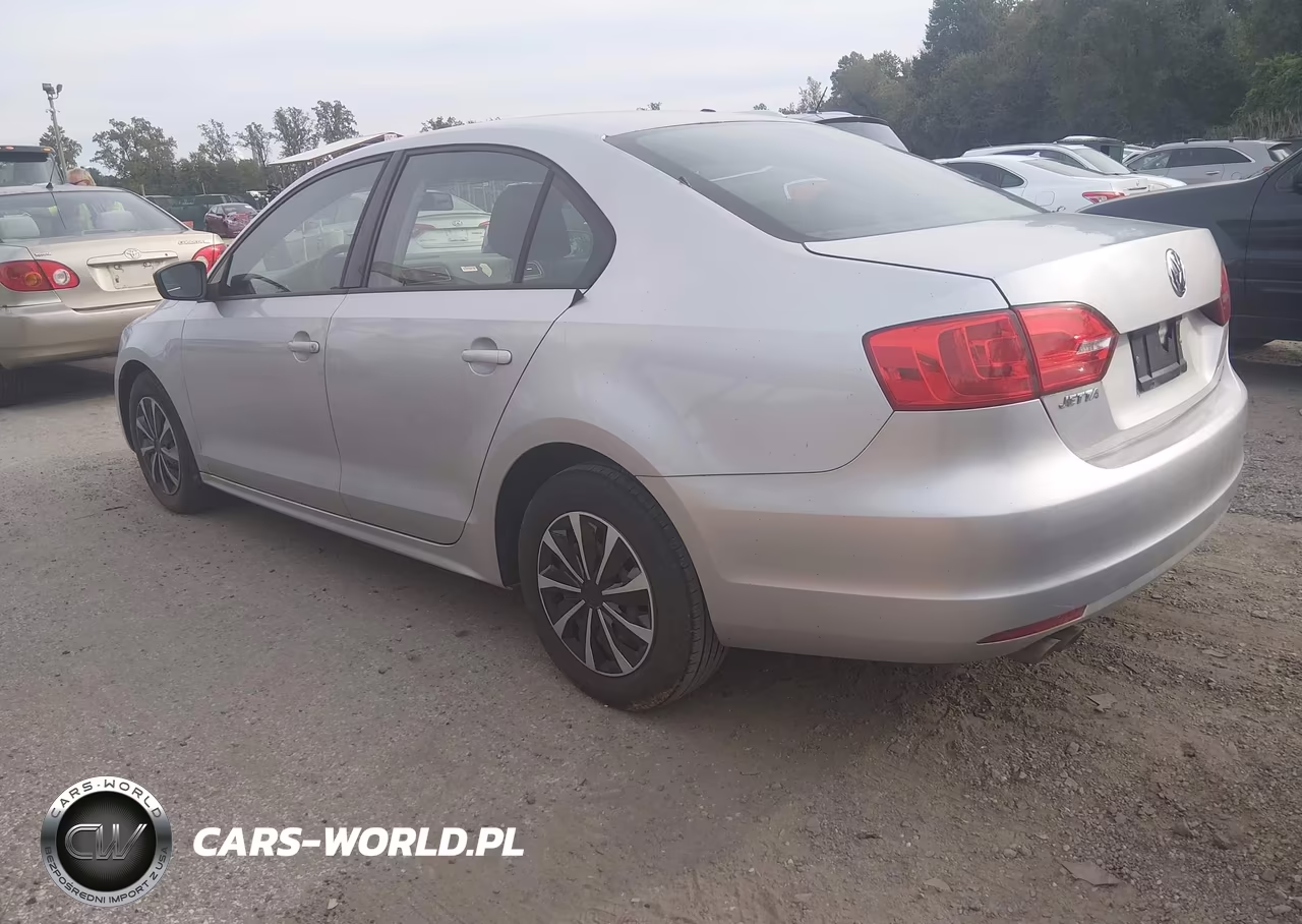 2011 Volkswagen Jetta 2.0L S VIN:3VW2K7AJ6BM061823 - 3