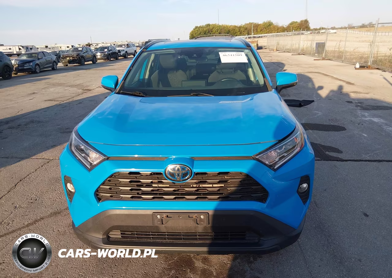 2019 Toyota Rav4 Hybrid Xle VIN:2T3RWRFV9KW044333 - 18