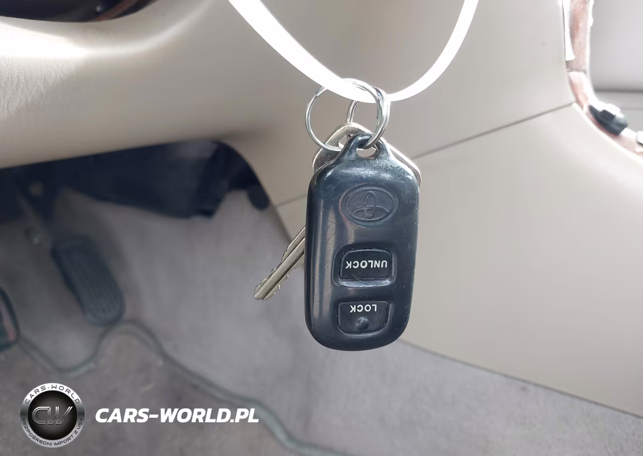 2004 Toyota Corolla Le VIN:2T1BR38E84C185782 - 11