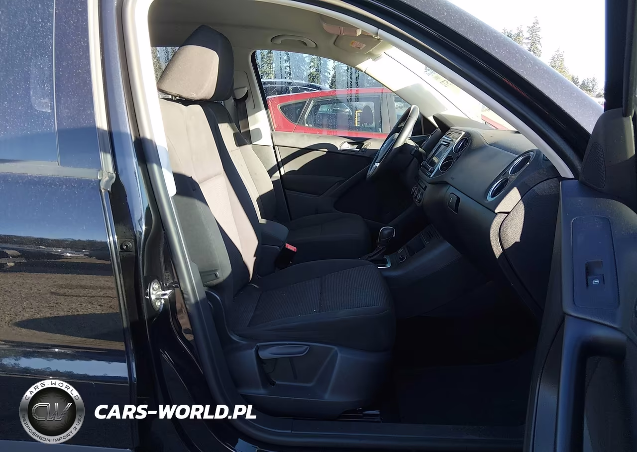 2017 Volkswagen Tiguan 2.0T-2.0T S VIN:WVGBV7AX7HK047598 - 5