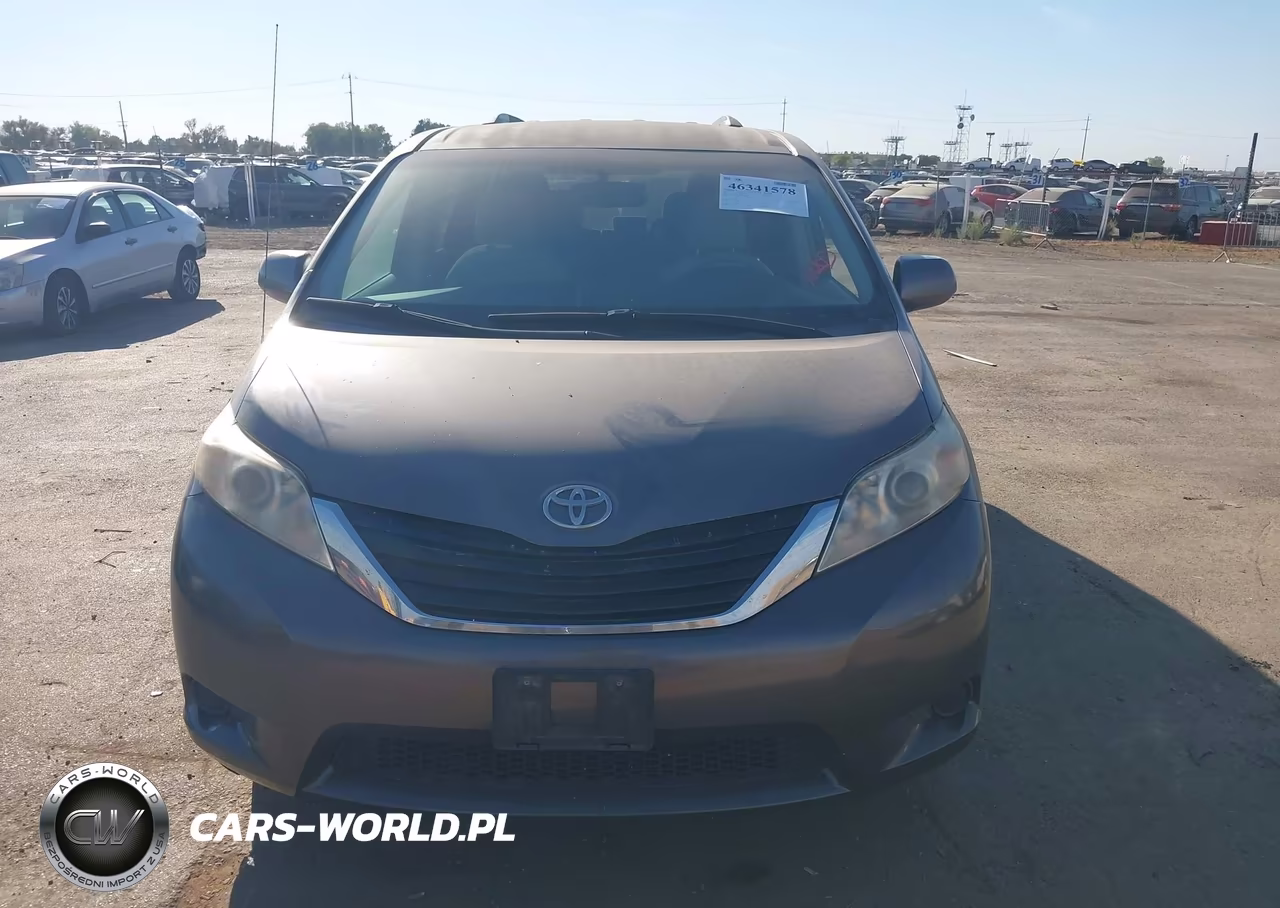 2011 Toyota Sienna Le V6 VIN:5TDKK3DC7BS074699 - 6