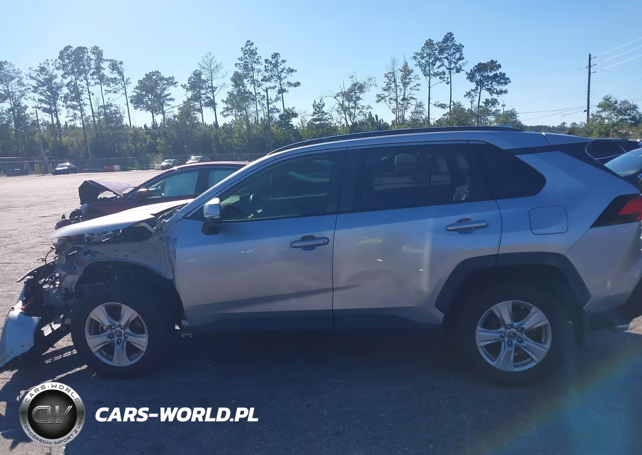 2019 Toyota Rav4 Xle VIN:JTMP1RFV4KJ016136 - 14
