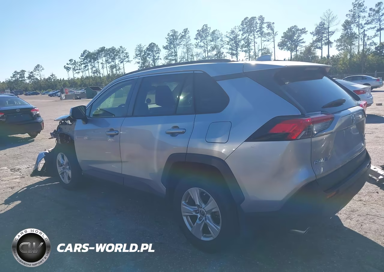 2019 Toyota Rav4 Xle VIN:JTMP1RFV4KJ016136 - 3