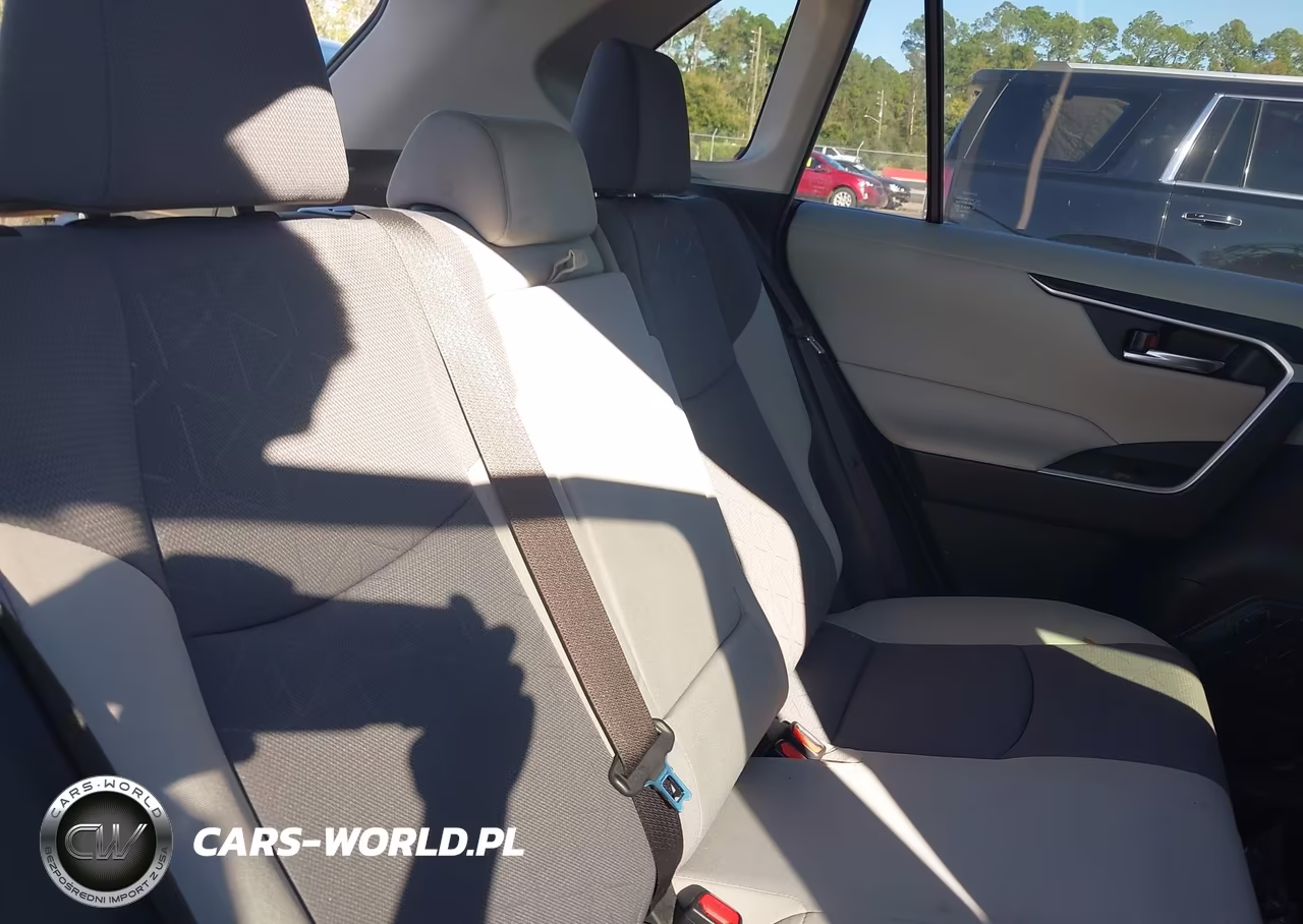 2019 Toyota Rav4 Xle VIN:JTMP1RFV4KJ016136 - 8