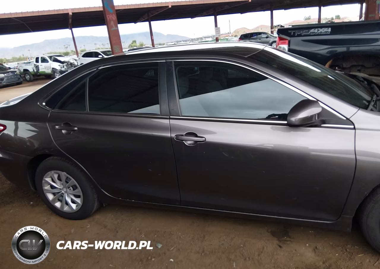 2015 Toyota Camry Le VIN:4T4BF1FK8FR457731 - 13