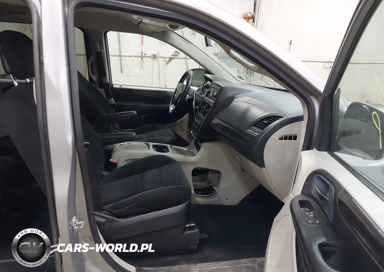 2016 Dodge Grand Caravan Sxt VIN:2C4RDGCG4GR317650 - 5