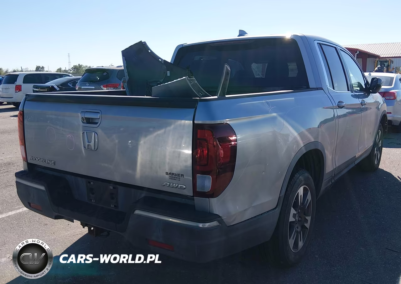 2017 Honda Ridgeline Rtl VIN:5FPYK3F56HB004642 - 4