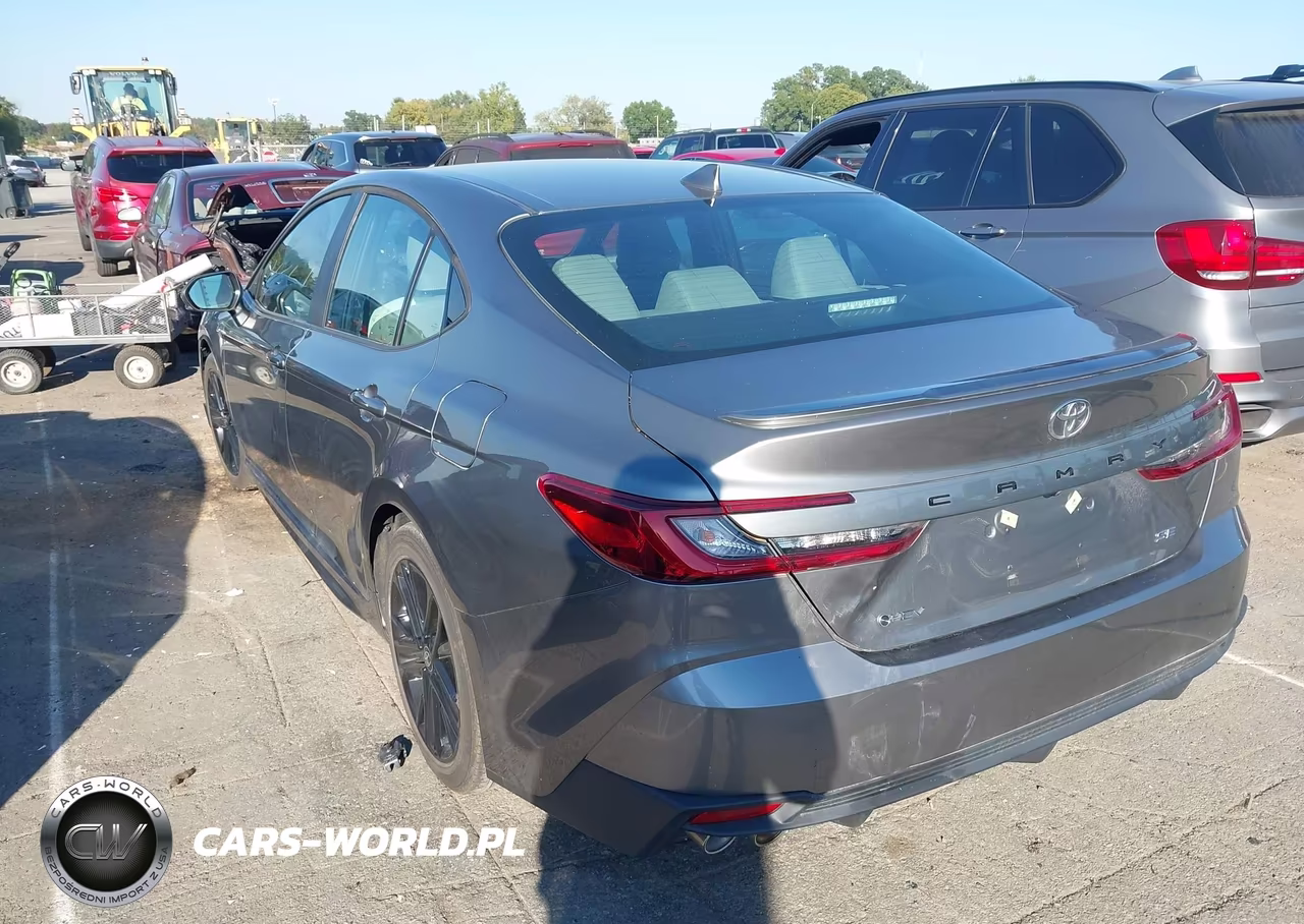 2025 Toyota Camry Se VIN:4T1DAACK2SU572762 - 3