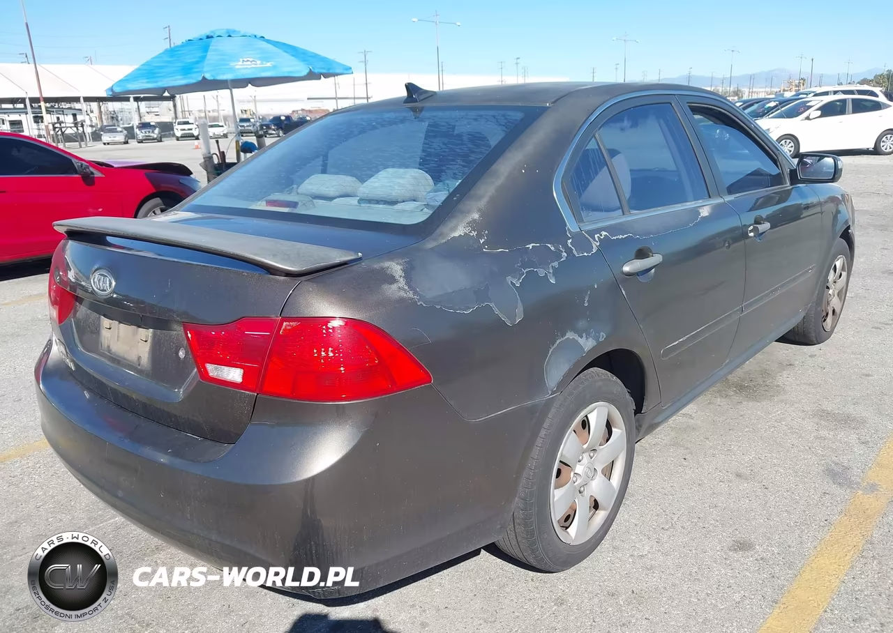 2010 Kia Optima Lx VIN:KNAGG4A80A5398107 - 4