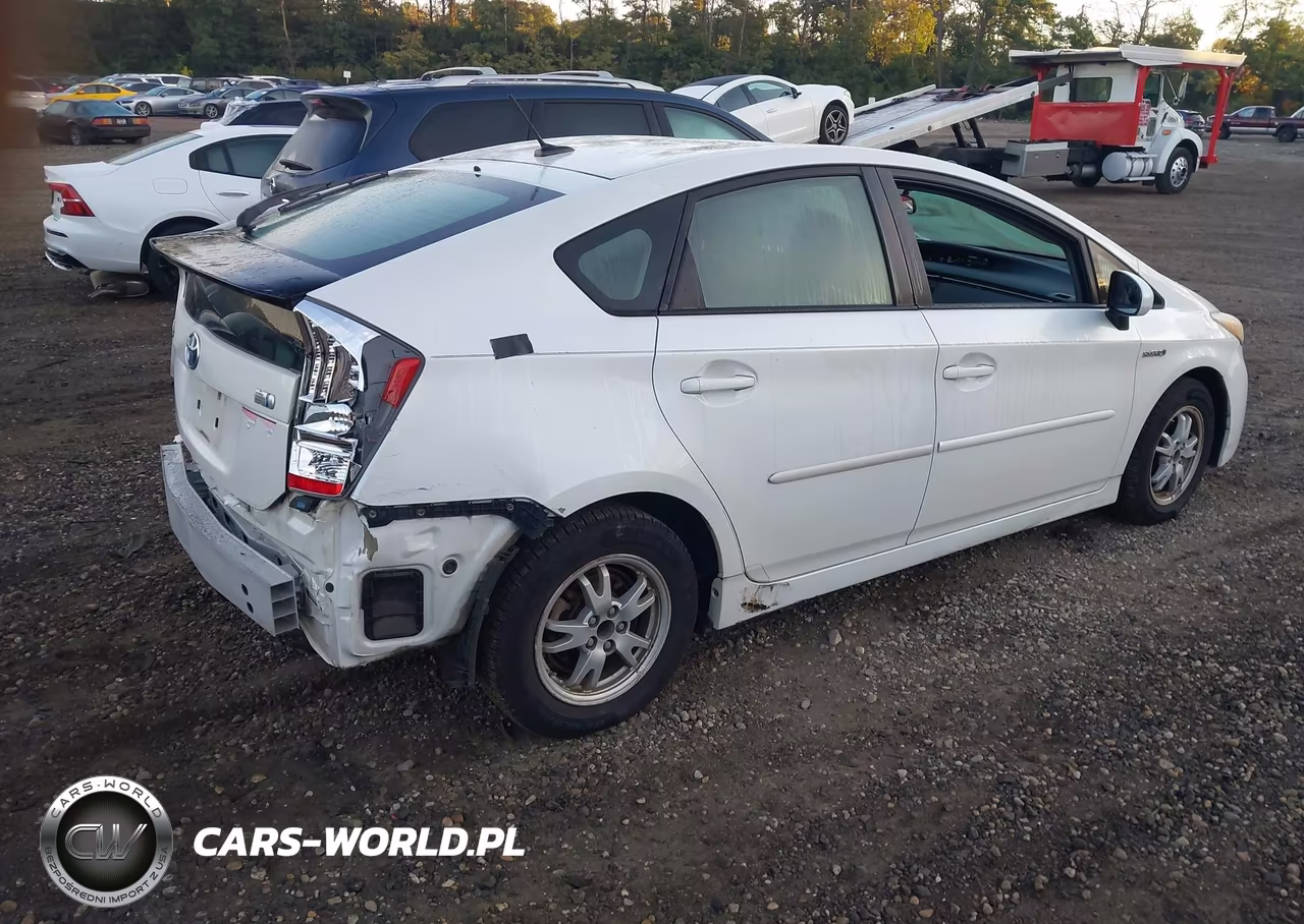 2010 Toyota Prius Iii VIN:JTDKN3DU1A0021921 - 4