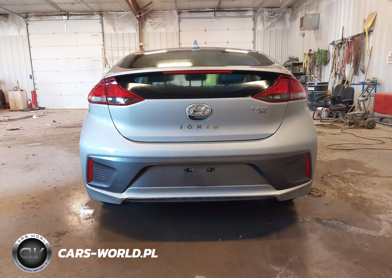 2020 Hyundai Ioniq Hybrid Blue VIN:KMHC65LC3LU220109 - 18