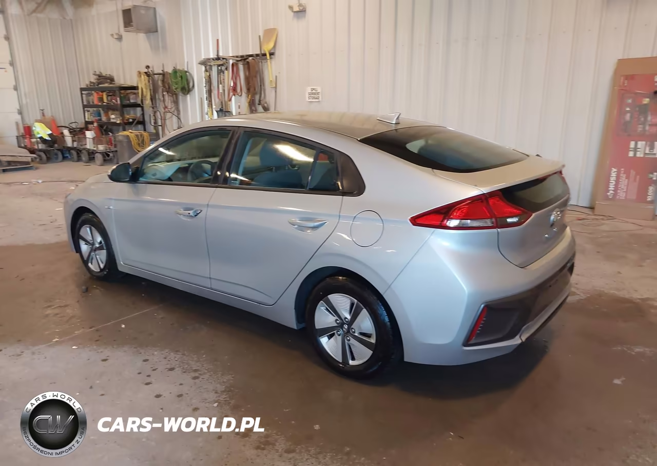 2020 Hyundai Ioniq Hybrid Blue VIN:KMHC65LC3LU220109 - 3
