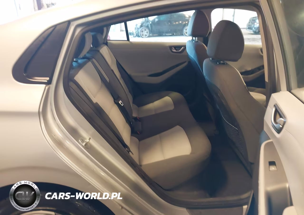 2020 Hyundai Ioniq Hybrid Blue VIN:KMHC65LC3LU220109 - 8