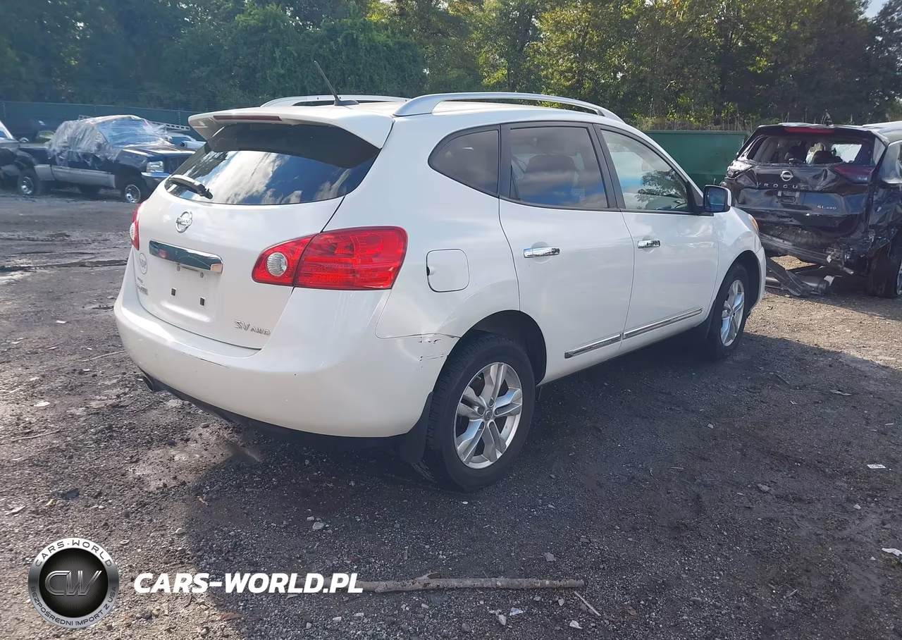 2013 Nissan Rogue Sv VIN:JN8AS5MV8DW658352 - 4