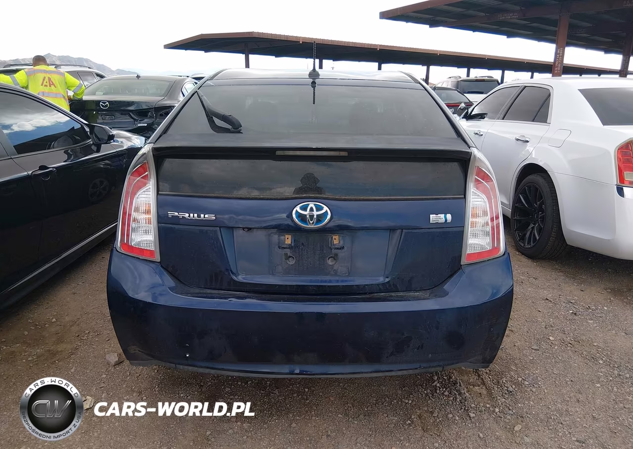 2012 Toyota Prius Four VIN:JTDKN3DUXC1482984 - 15