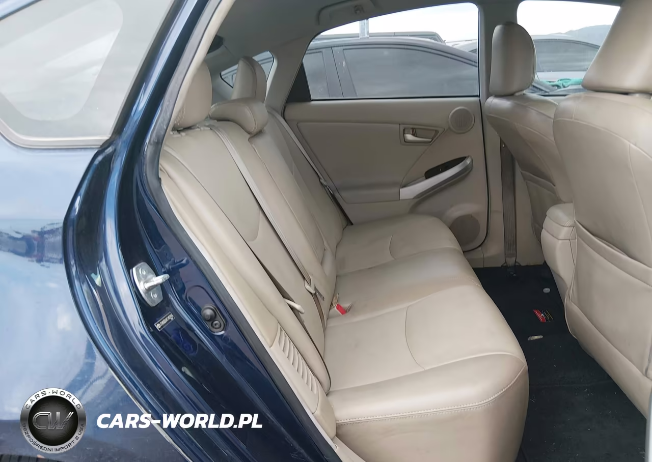 2012 Toyota Prius Four VIN:JTDKN3DUXC1482984 - 8