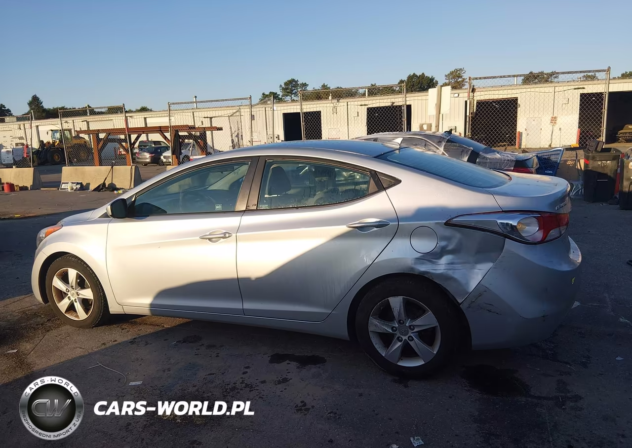 2013 Hyundai Elantra Gls VIN:5NPDH4AE0DH322075 - 14