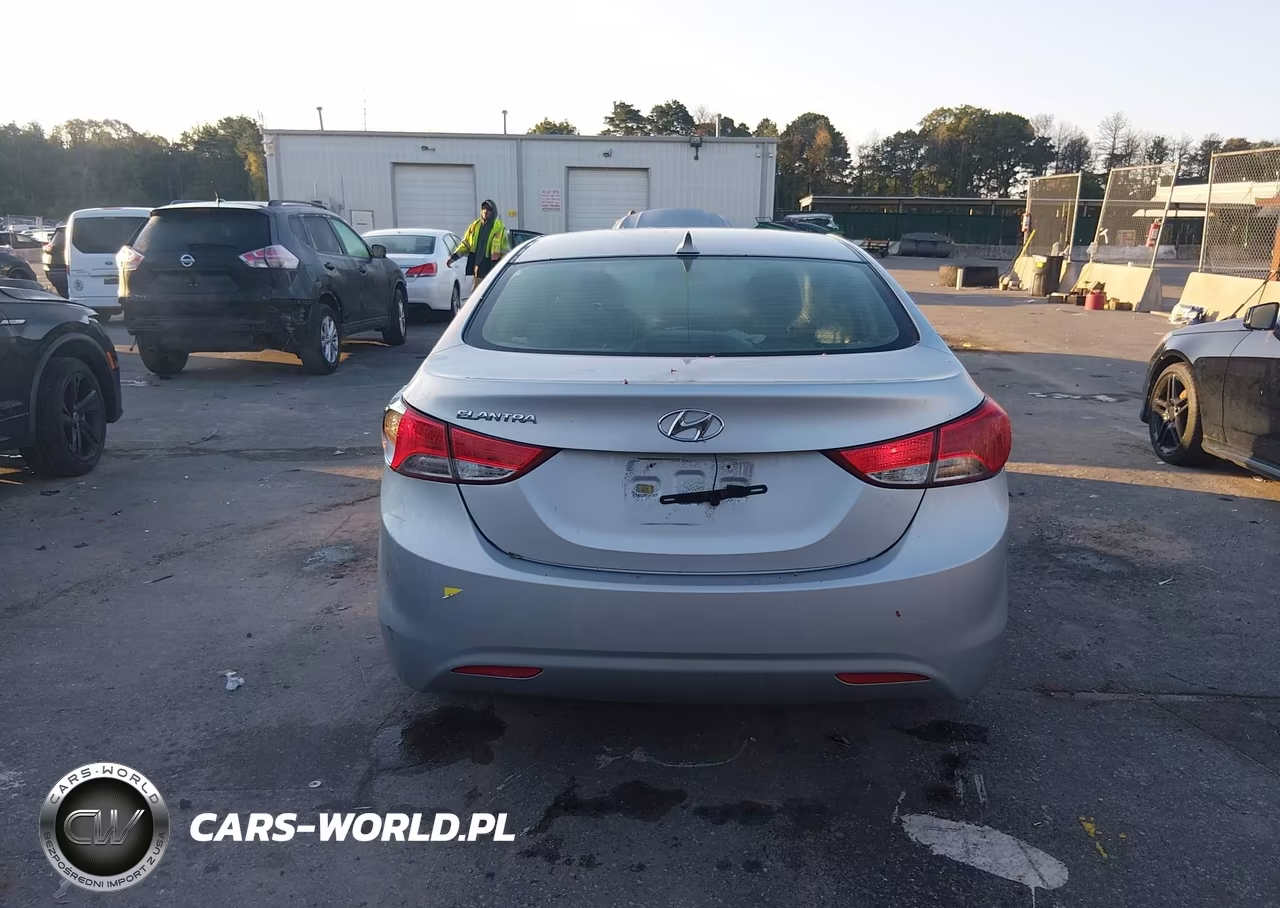 2013 Hyundai Elantra Gls VIN:5NPDH4AE0DH322075 - 16