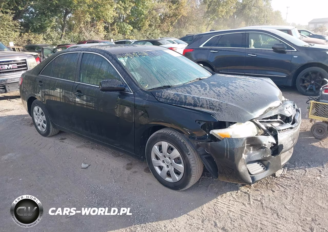 2011 Toyota Camry Le – zdjęcie 1 z 11