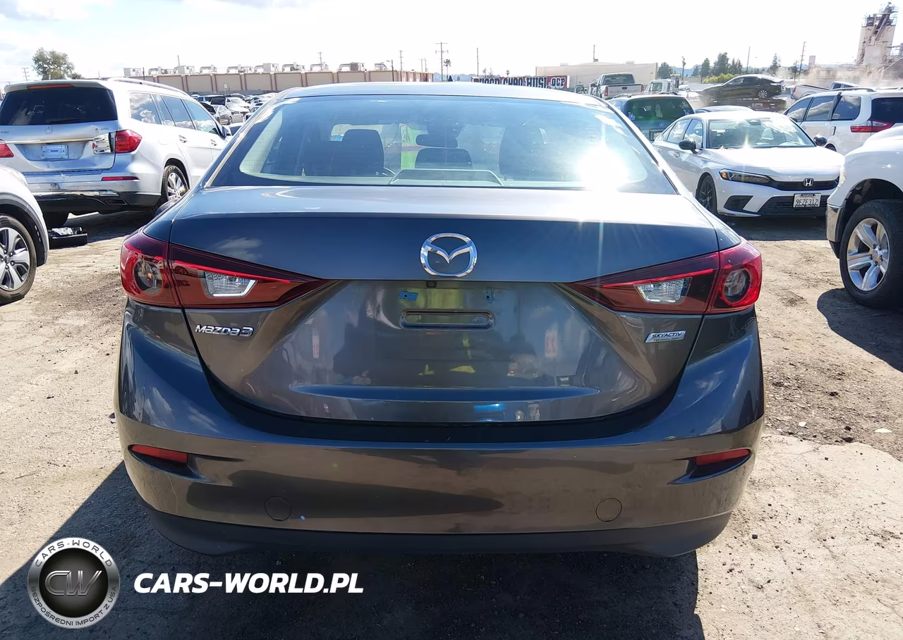 2018 Mazda Mazda3 Sport VIN:3MZBN1U75JM221404 - 16