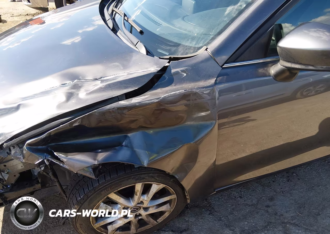 2018 Mazda Mazda3 Sport VIN:3MZBN1U75JM221404 - 18