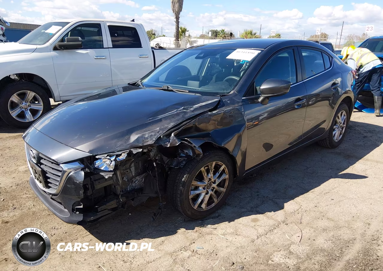 2018 Mazda Mazda3 Sport VIN:3MZBN1U75JM221404 - 2