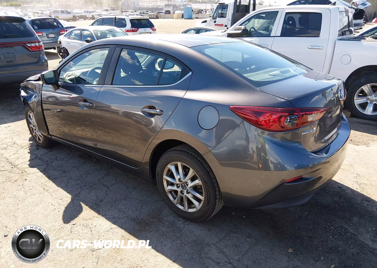 2018 Mazda Mazda3 Sport VIN:3MZBN1U75JM221404 - 3