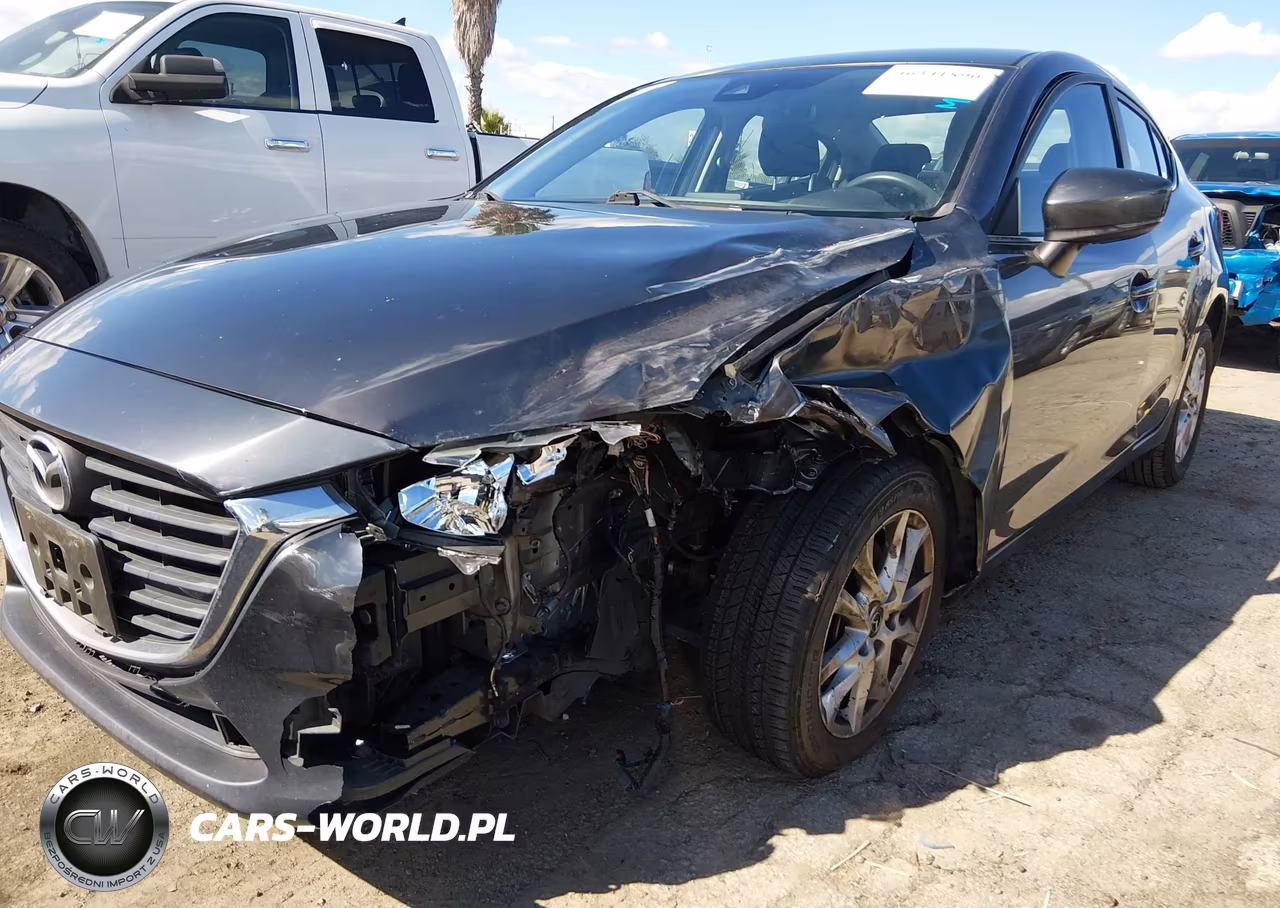 2018 Mazda Mazda3 Sport VIN:3MZBN1U75JM221404 - 6