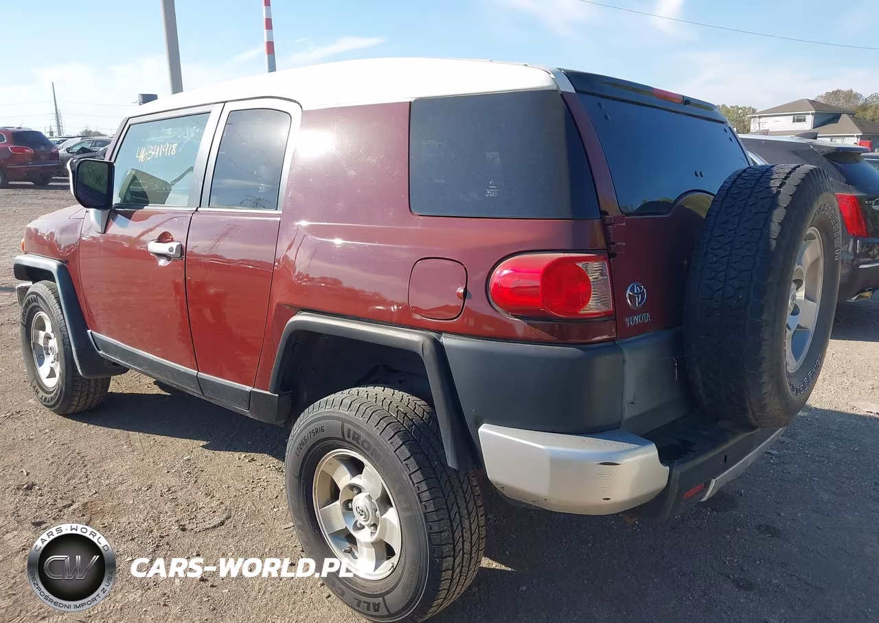 2008 Toyota Fj Cruiser VIN:JTEBU11F68K030590 - 3