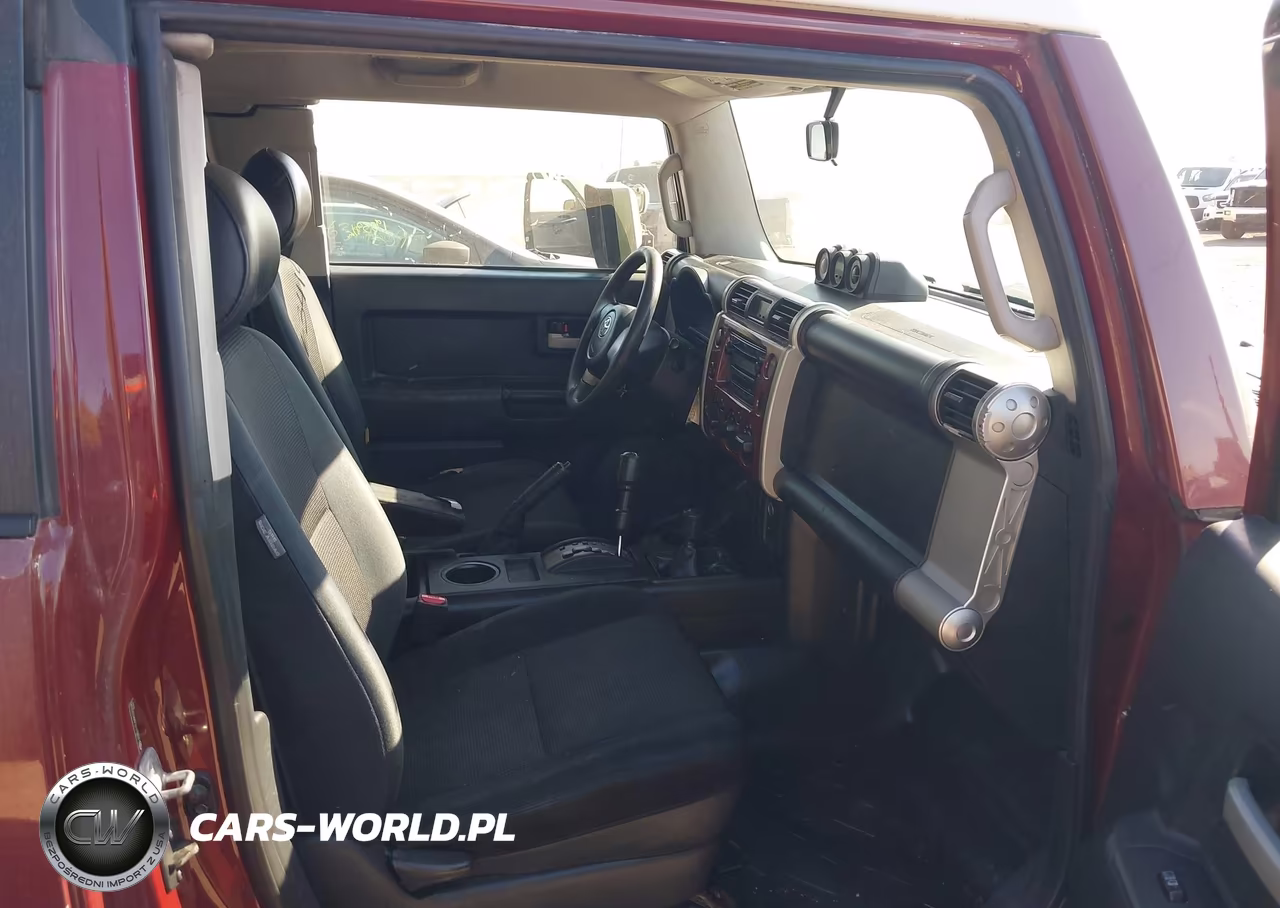 2008 Toyota Fj Cruiser VIN:JTEBU11F68K030590 - 5