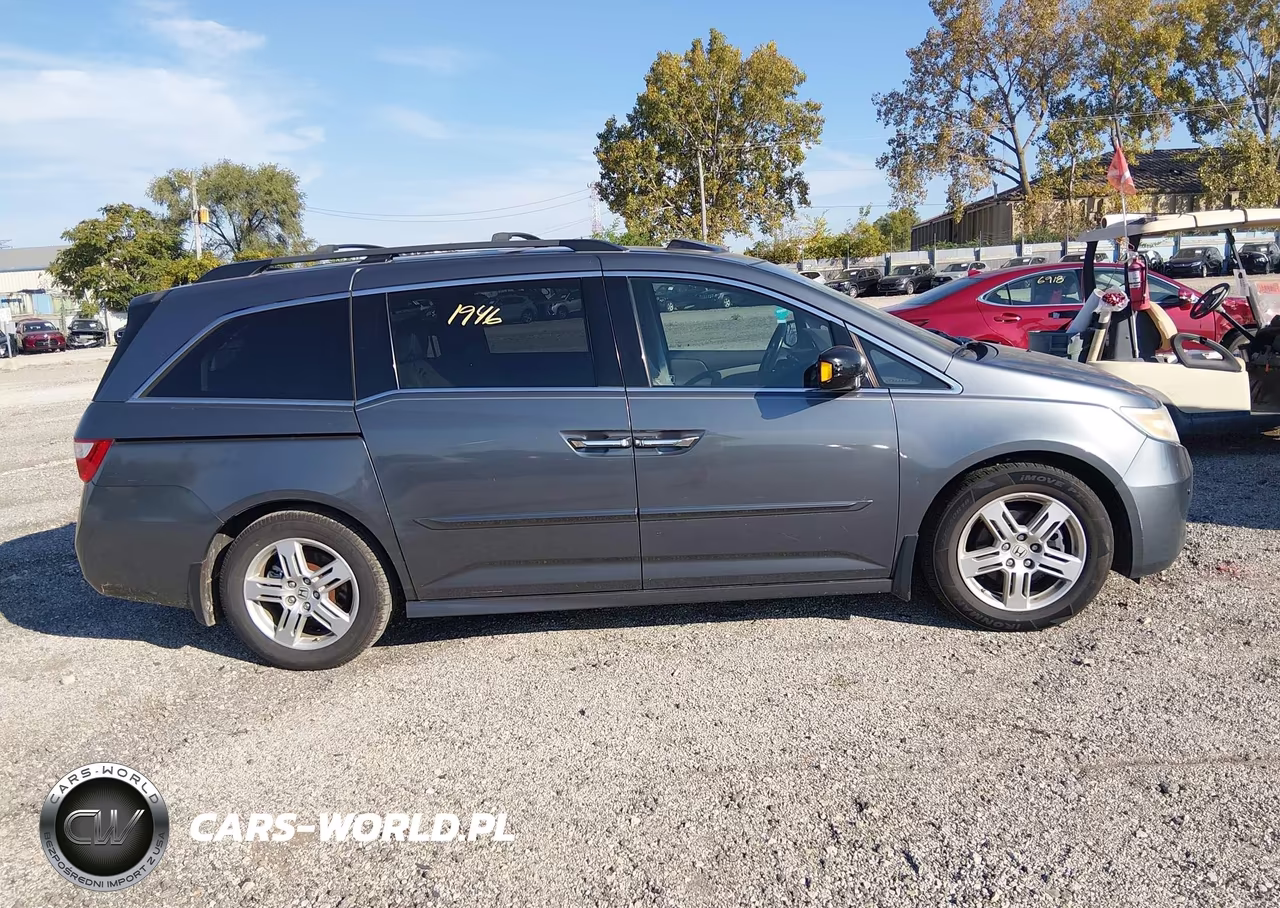 2011 Honda Odyssey Touring-Touring Elite VIN:5FNRL5H9XBB025846 - 13
