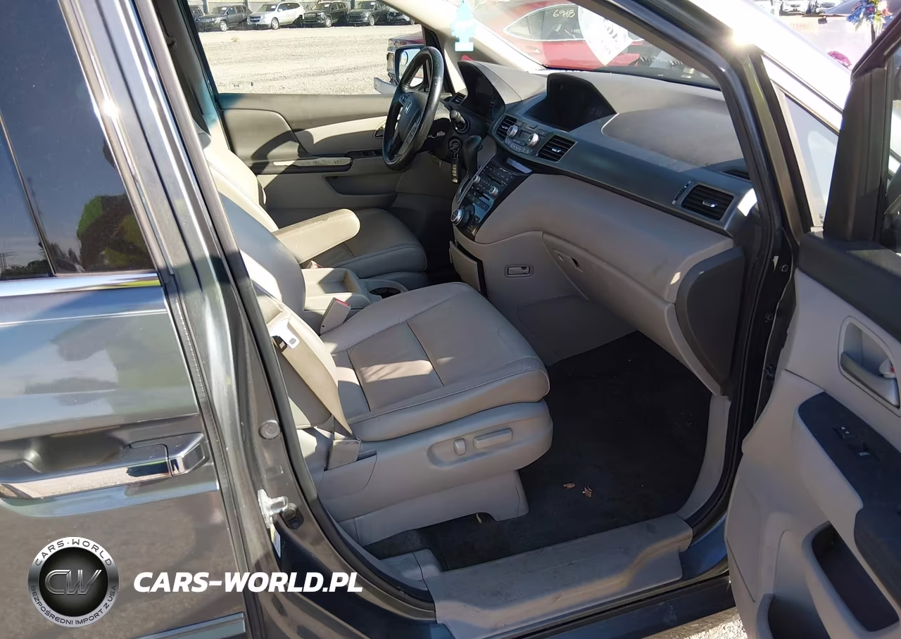 2011 Honda Odyssey Touring-Touring Elite VIN:5FNRL5H9XBB025846 - 5