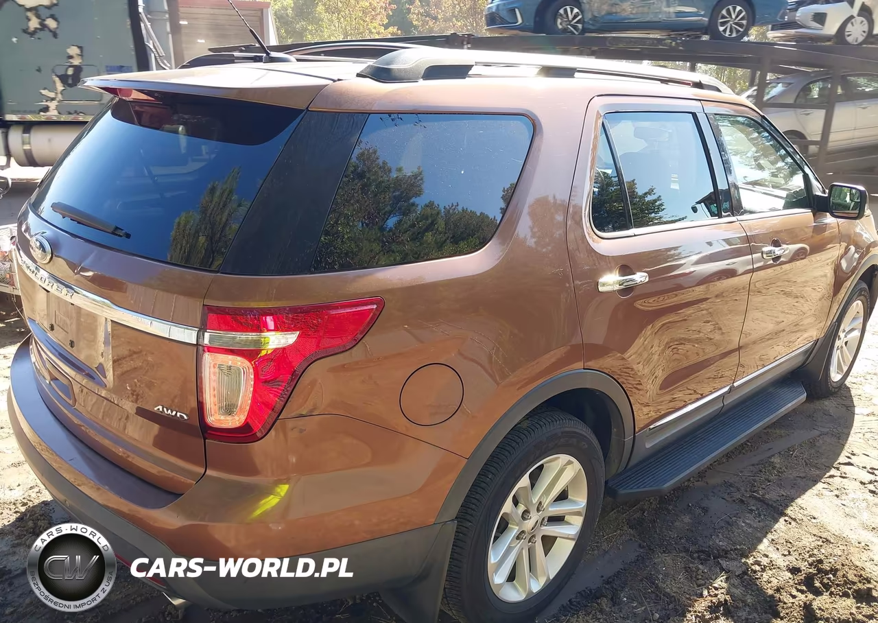 2012 Ford Explorer Xlt VIN:1FMHK8D82CGA04098 - 4