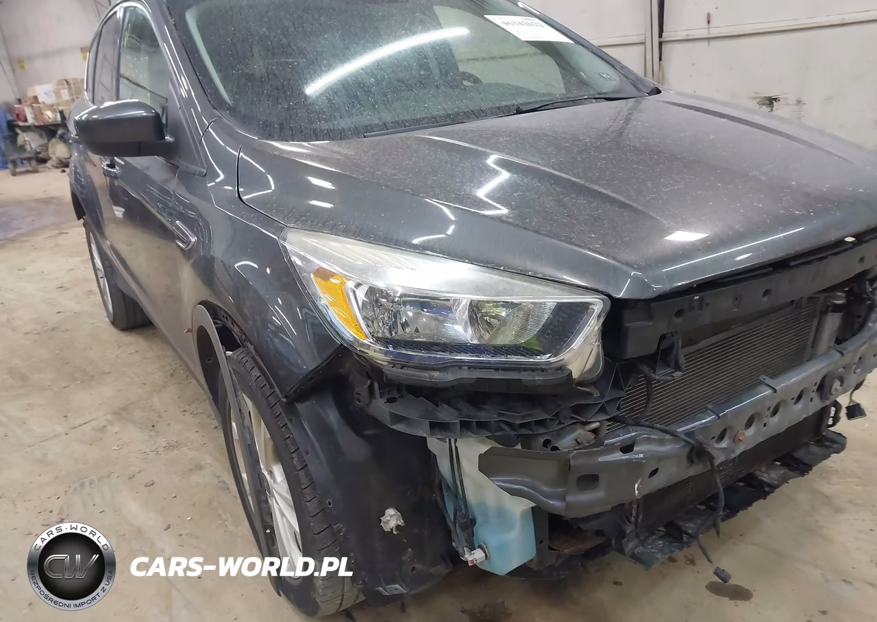 2018 Ford Escape Se VIN:1FMCU9GD5JUA19566 - 18