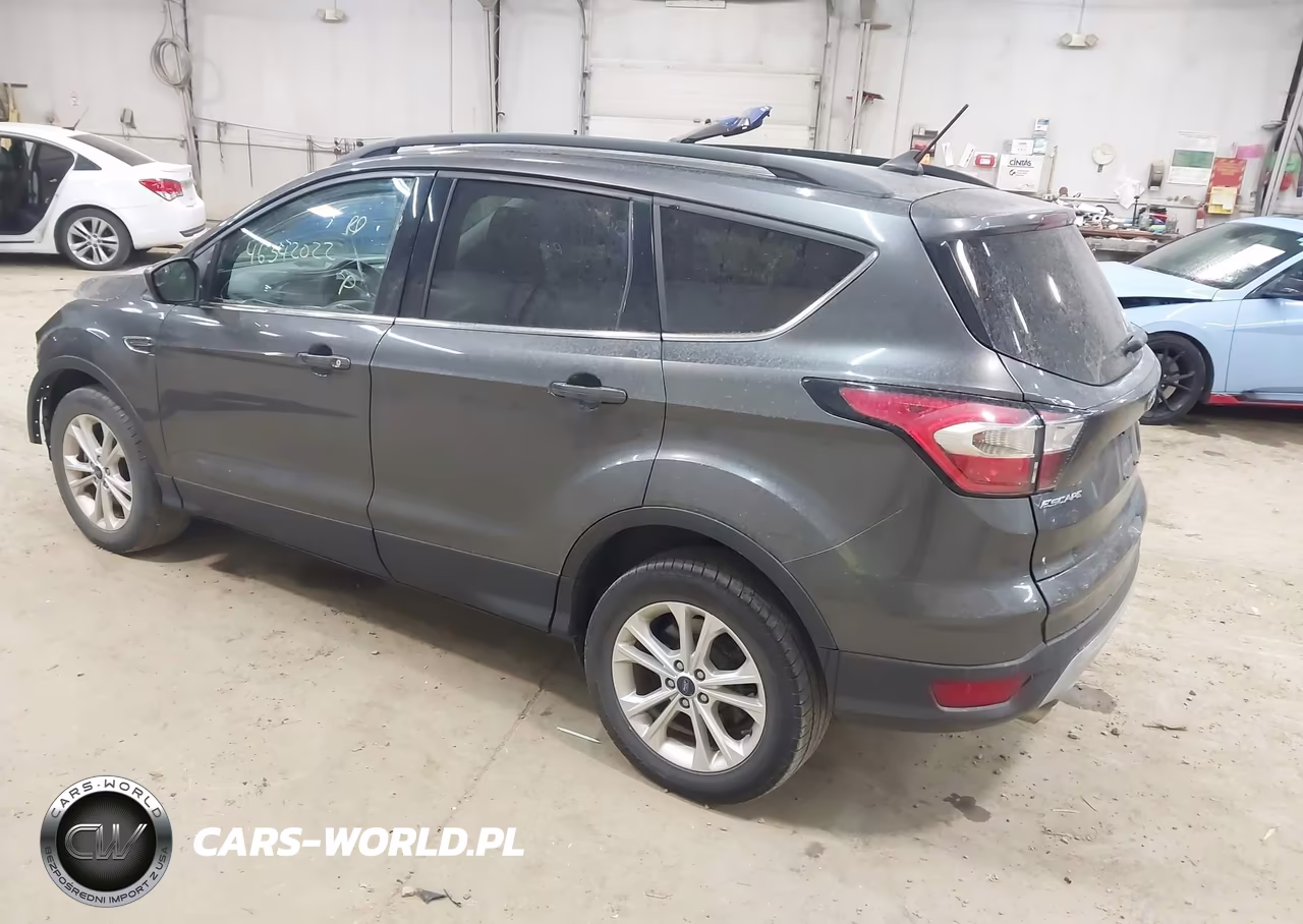 2018 Ford Escape Se VIN:1FMCU9GD5JUA19566 - 3