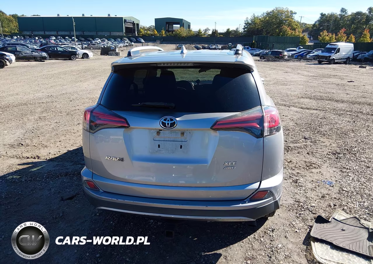 2017 Toyota Rav4 Xle VIN:2T3RFREV2HW563850 - 16