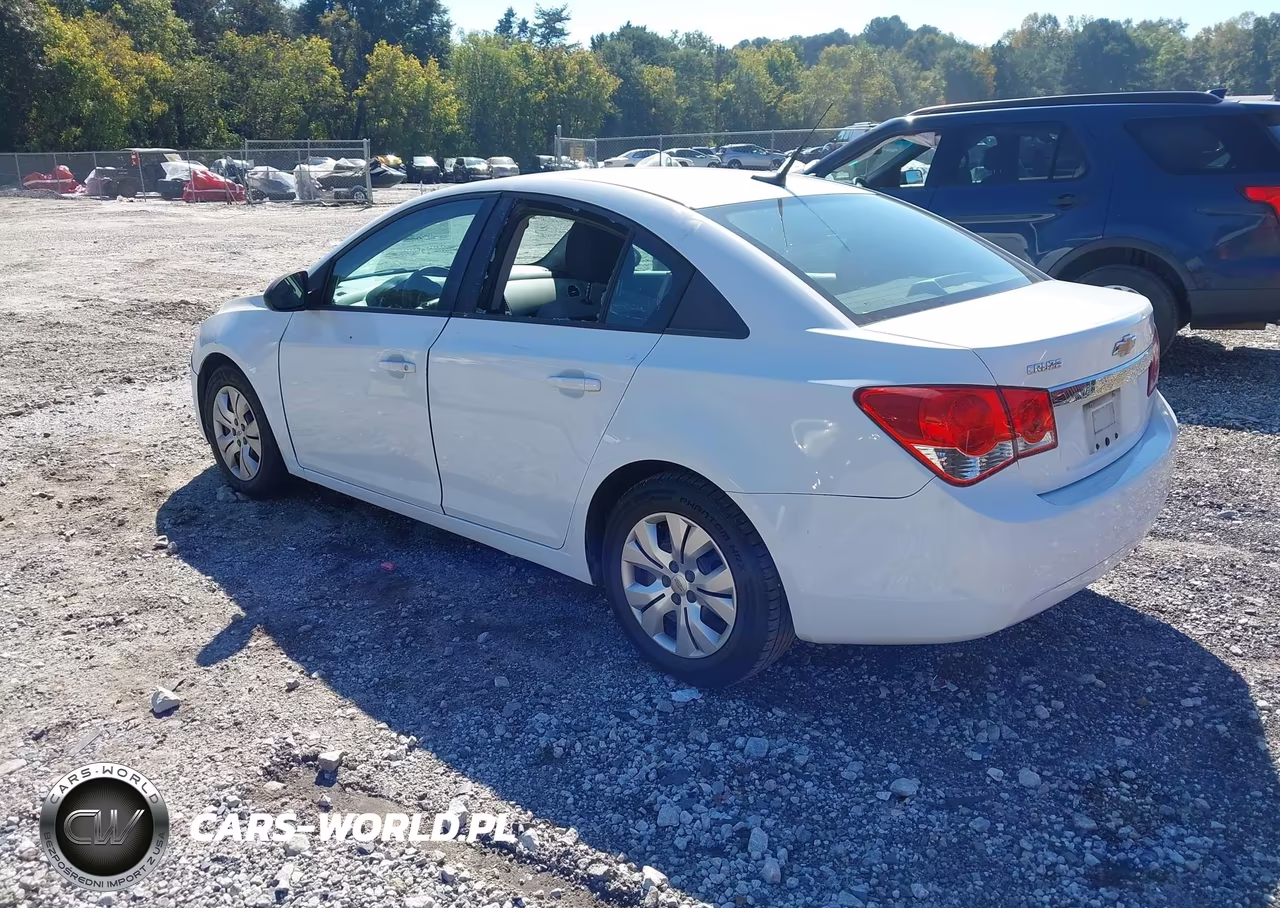 2014 Chevrolet Cruze Ls Auto VIN:1G1PA5SH6E7485750 - 3