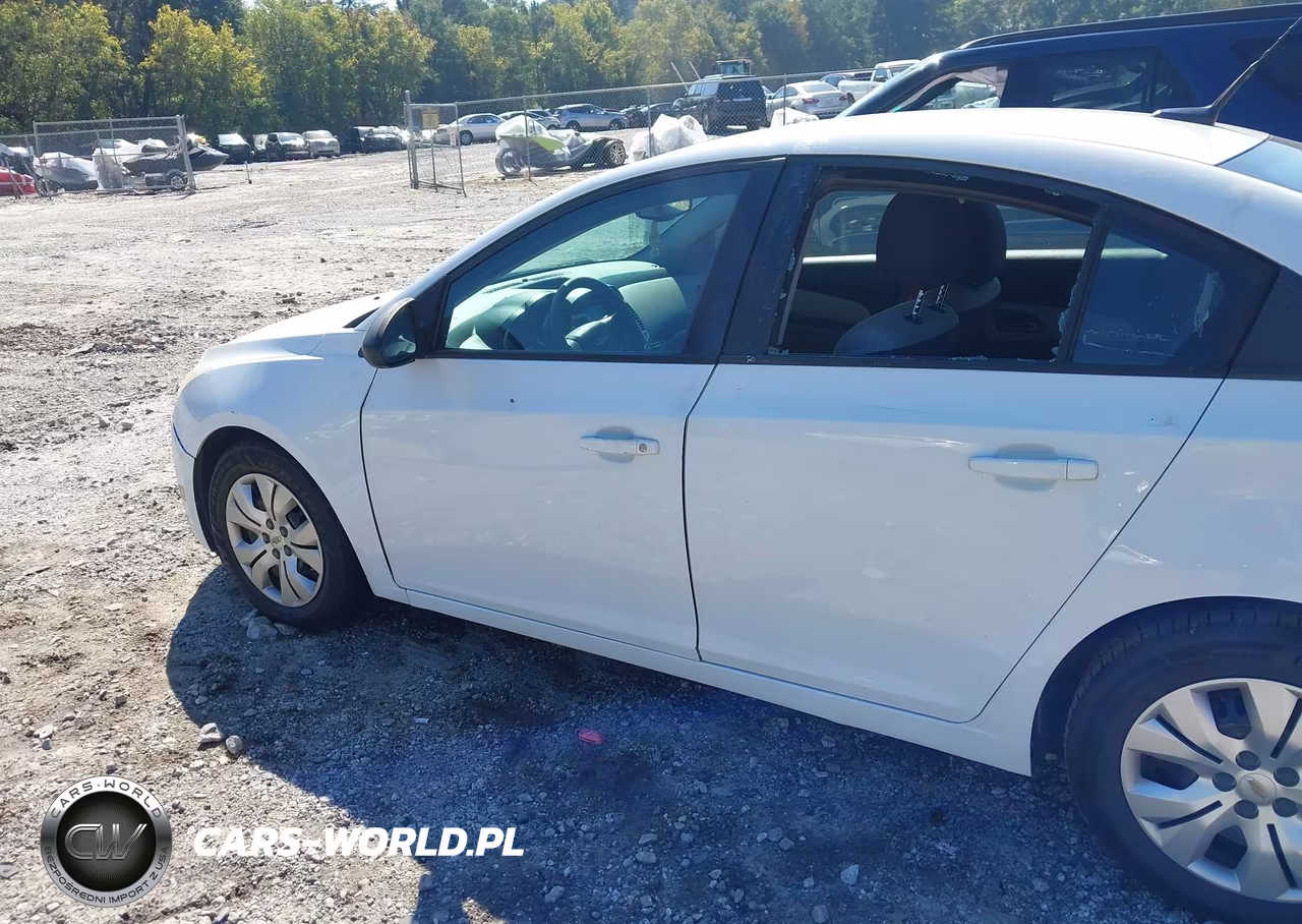 2014 Chevrolet Cruze Ls Auto VIN:1G1PA5SH6E7485750 - 6