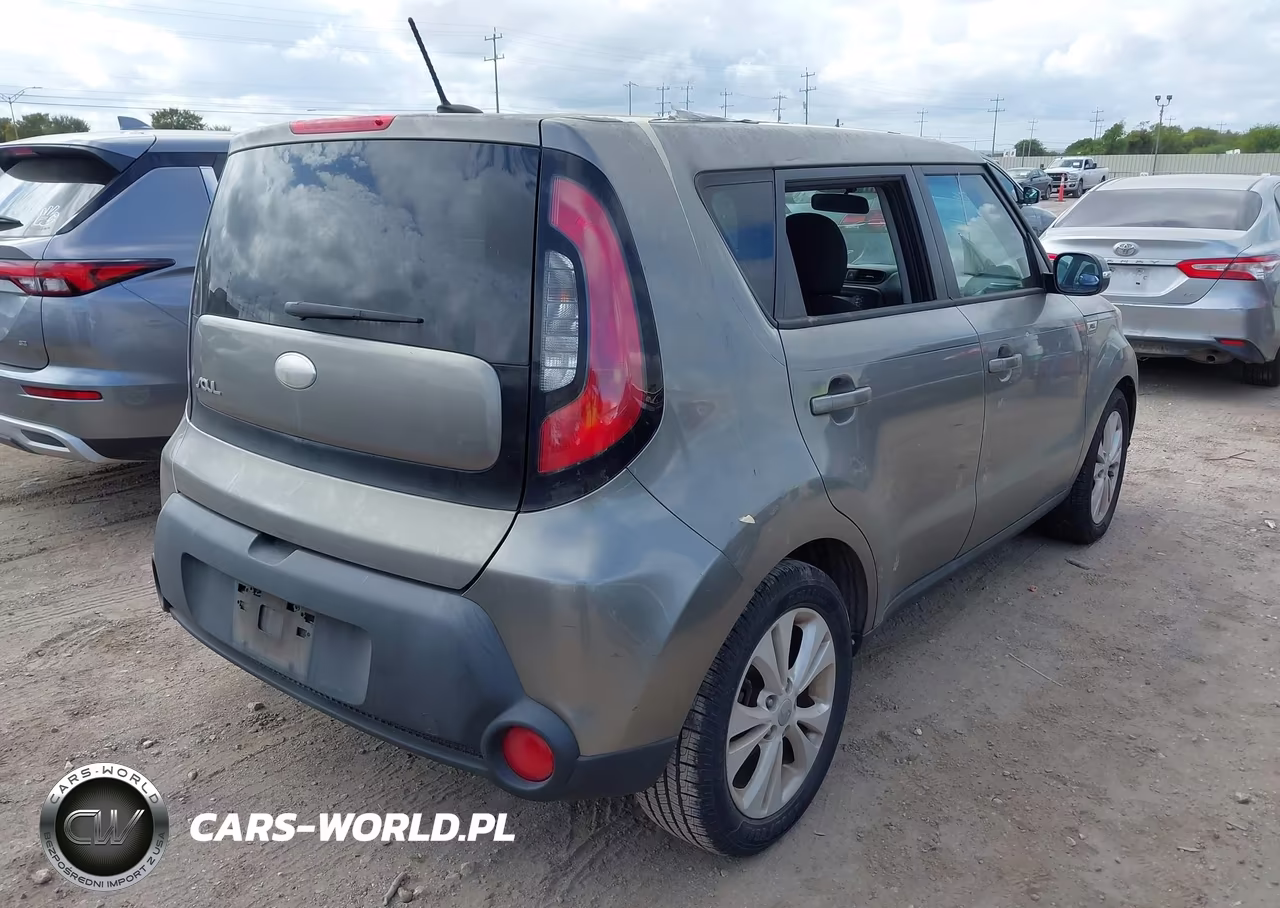 2014 Kia Soul + VIN:KNDJP3A58E7015971 - 4