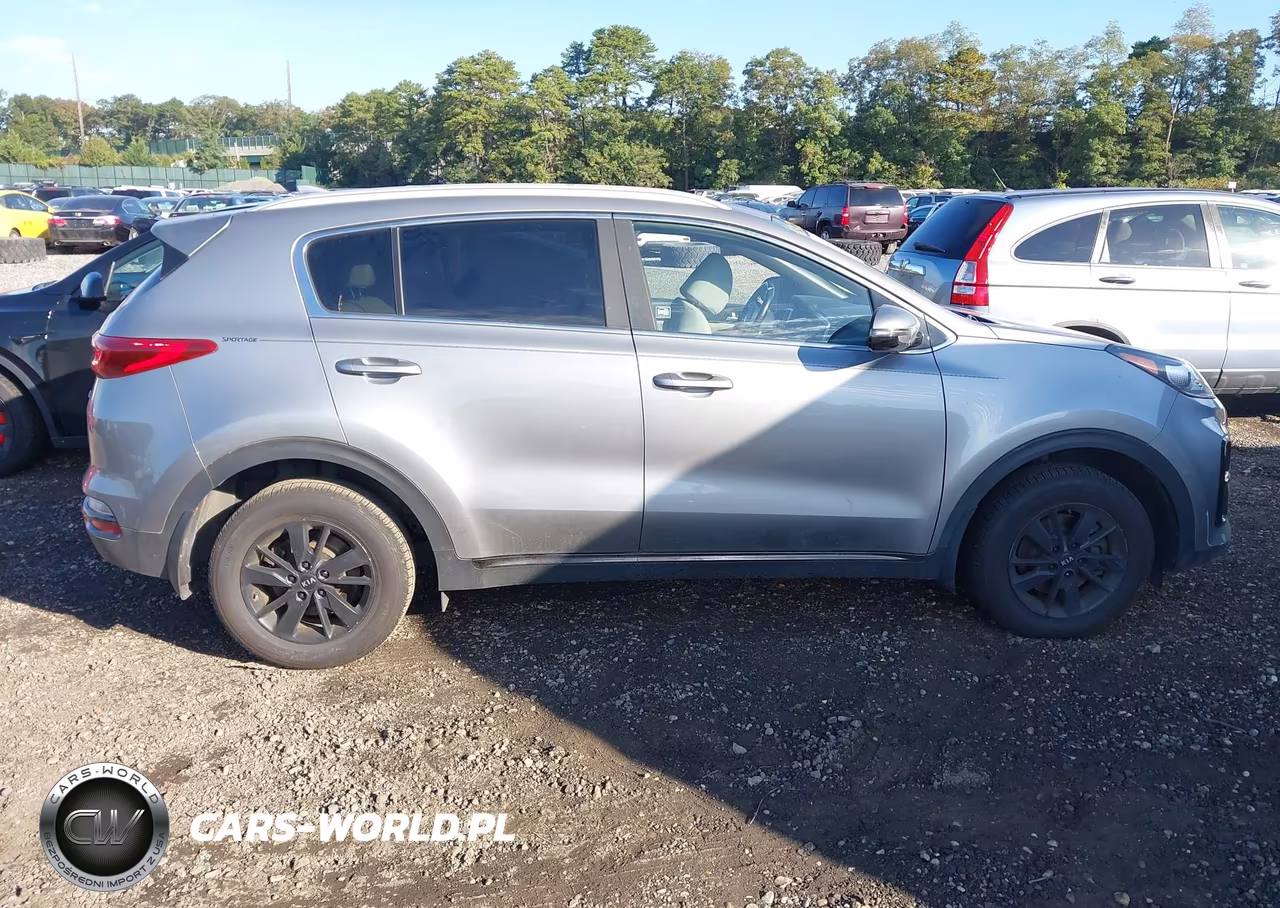 2020 Kia Sportage S VIN:KNDP63AC7L7661818 - 13