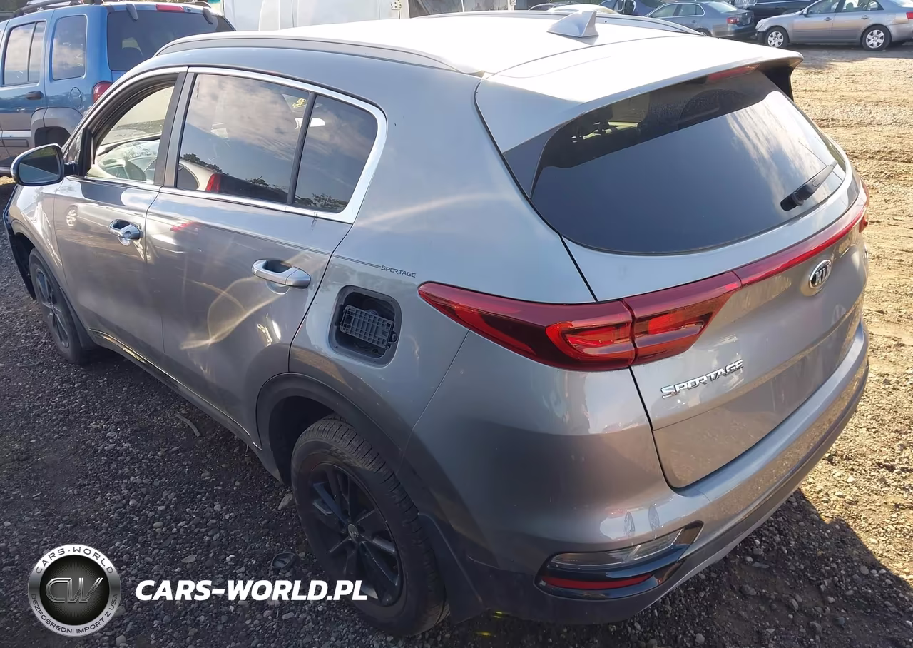 2020 Kia Sportage S VIN:KNDP63AC7L7661818 - 3