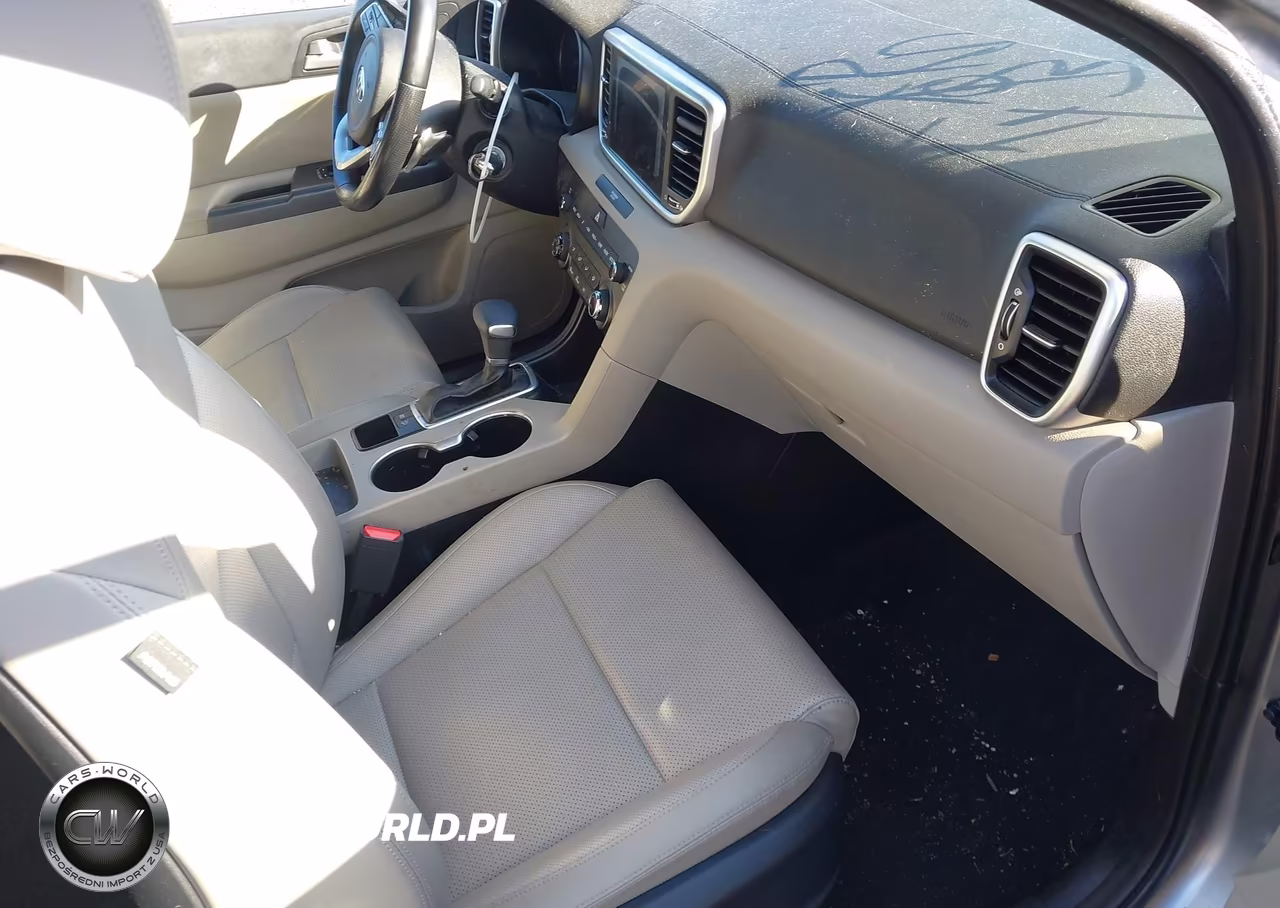 2020 Kia Sportage S VIN:KNDP63AC7L7661818 - 5